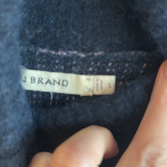 J Brand - Turtleneck Sweater Size S new never worn - Picture 4 of 8